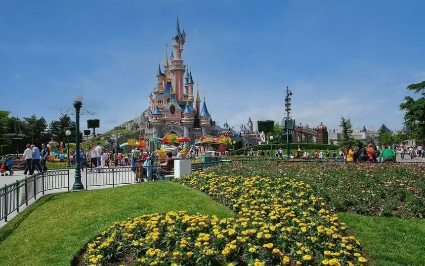 Discover the Magic: Hong Kong Disneyland Park Tickets